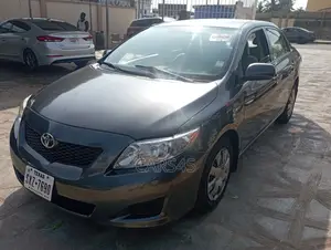 Toyota Corolla 2010 Gray