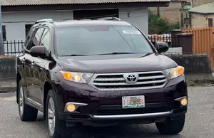 Toyota Highlander 2013 Red