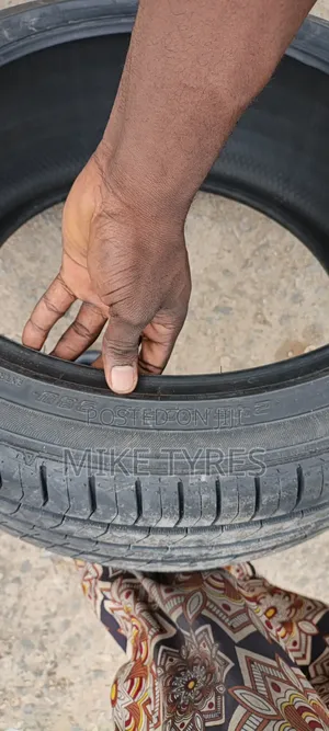 Brand New 245/40r19 Dunlop