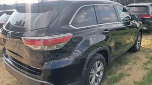 Toyota Highlander XLE V6 4x4 (3.5L 6cyl 6A) 2016 Black