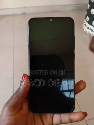 Infinix S4 64 GB Black