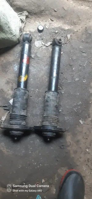 Back Shock Nissan Pathfinder 2015 Model