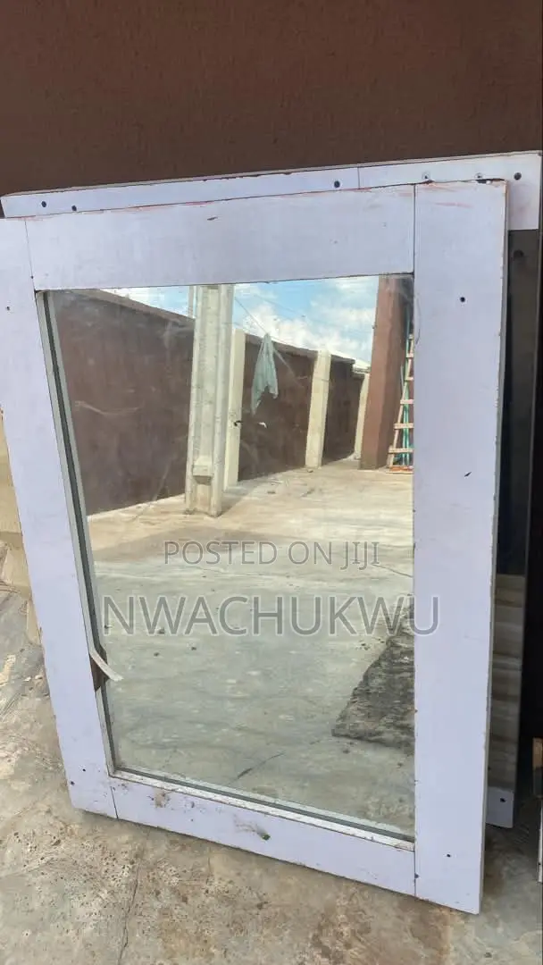 Unisex Salon Mirror