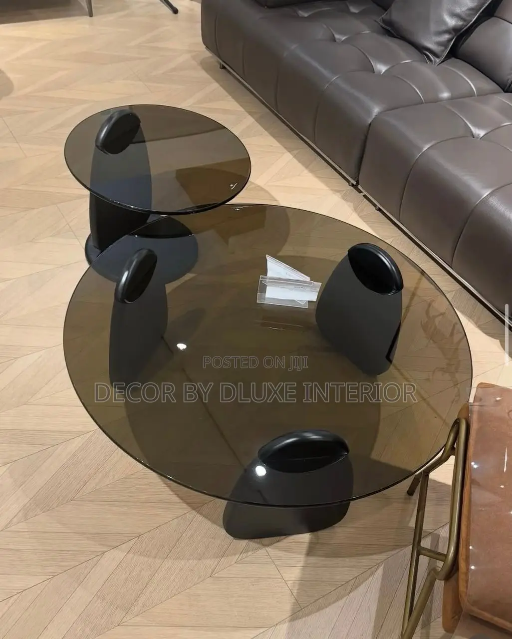 Very Solid Glass Black Modern Round Table