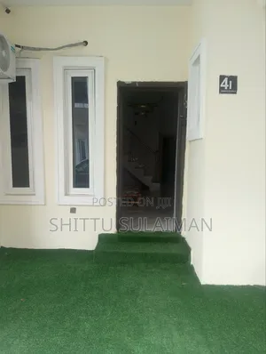 Furnished 2bdrm Duplex in Hrc Estate, Lagos Island / Lagos Island