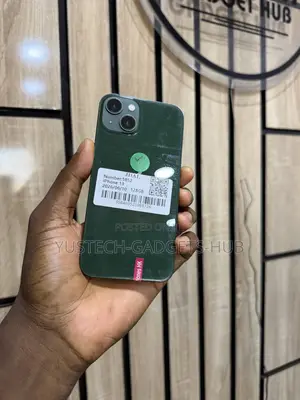Apple iPhone 13 128 GB Green