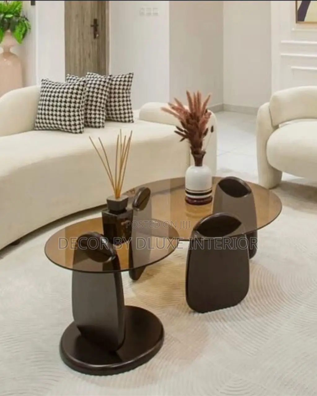 Very Solid Glass Black Modern Round Table