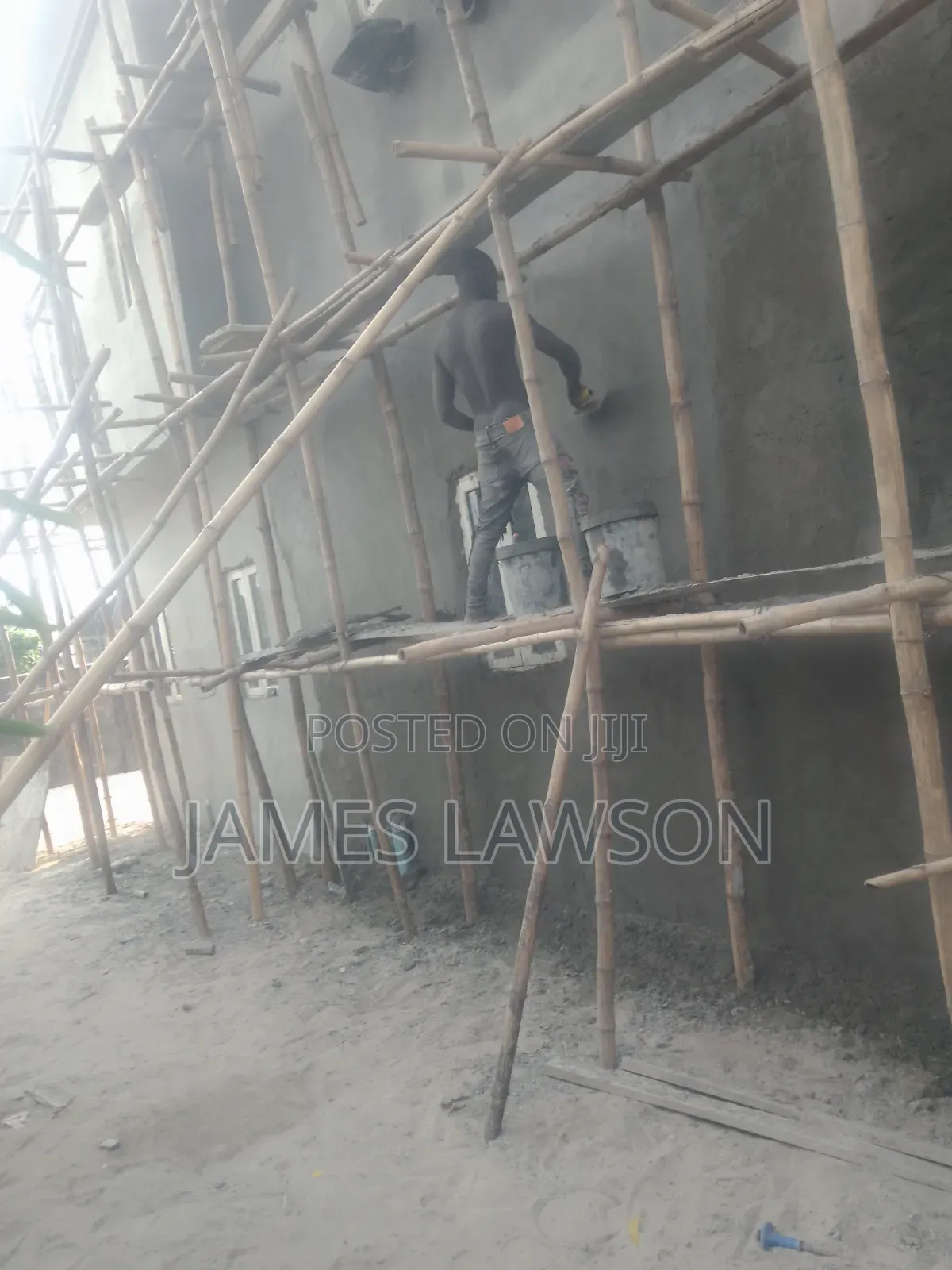 I Am a Skilled Togolese Bricklayer/House Builder