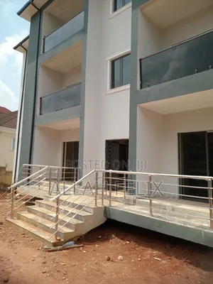 3bdrm Block of Flats in Durumi for sale