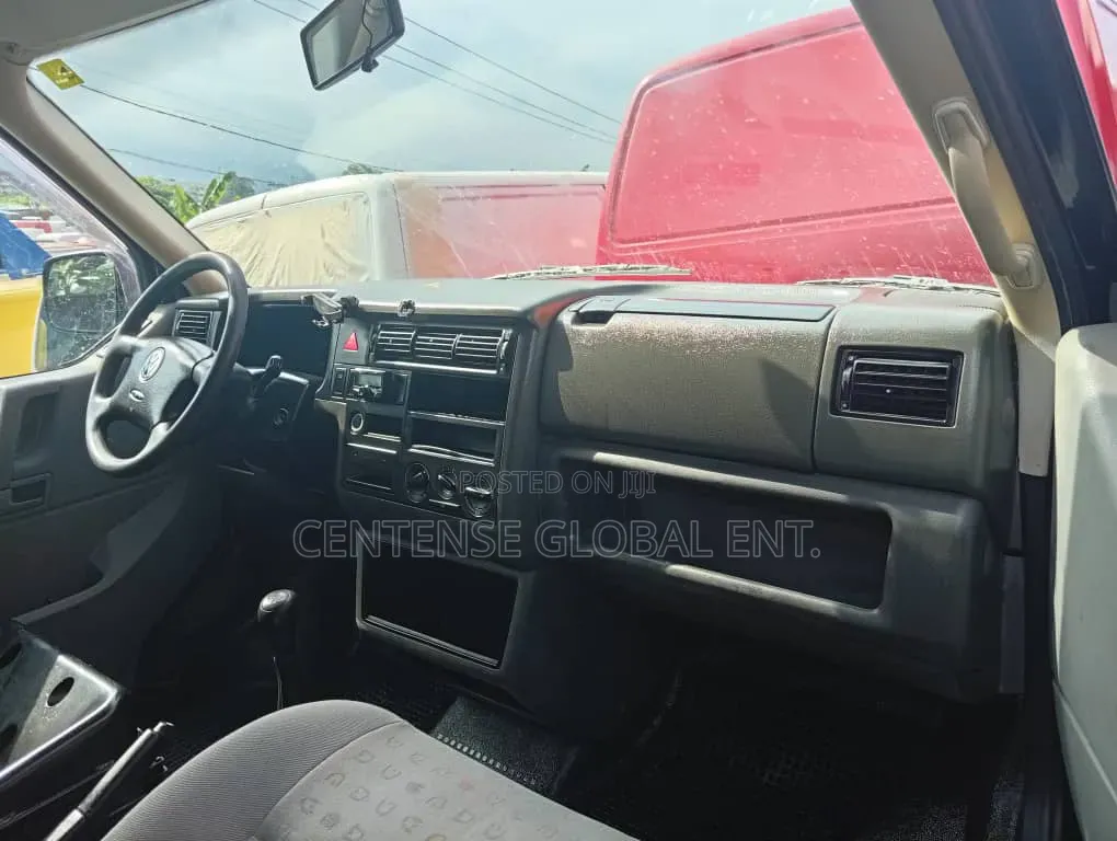 Volkswagen Transporter 1992 Red