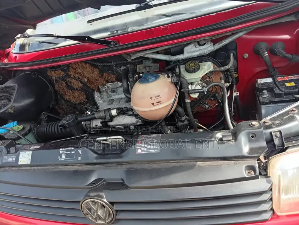 Volkswagen Transporter 1992 Red