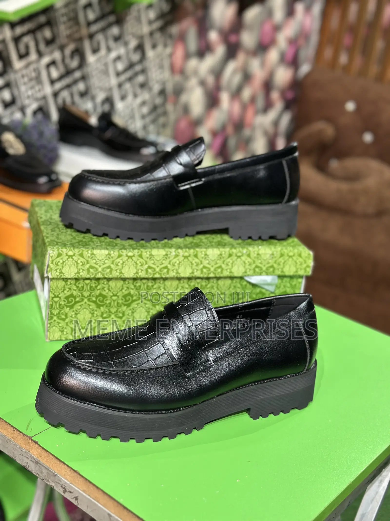 *Solid Sole Shoe*