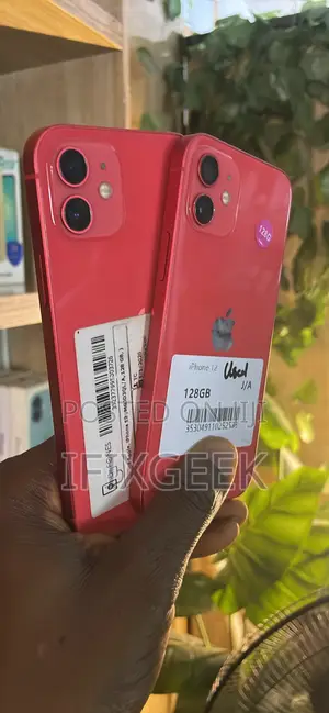 Apple iPhone 12 128 GB Red