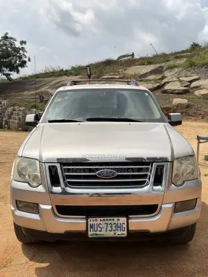 Ford Sport Trac 2008 Silver