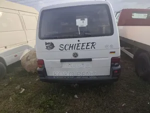 Volkswagen Transporter 2006 White