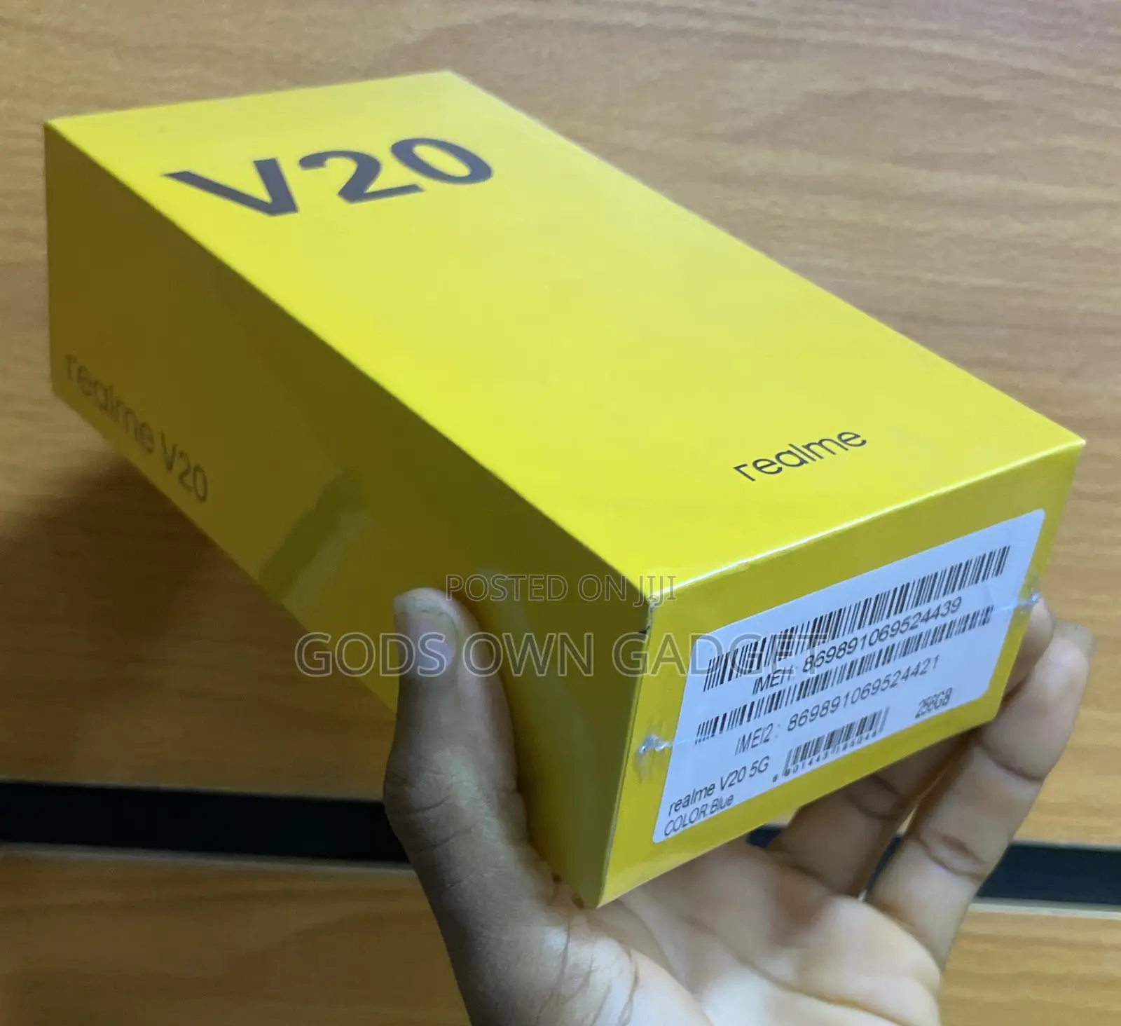 New Realme V20 128 GB Blue