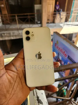 Apple iPhone 12 64 GB White