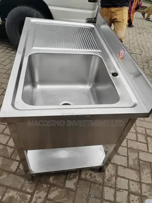 Commercial Stainless Steel Sink With Basin and Integrated Drainboard