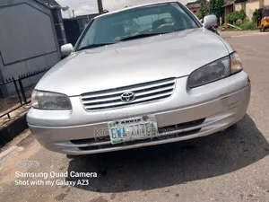Toyota Camry 2000 Silver
