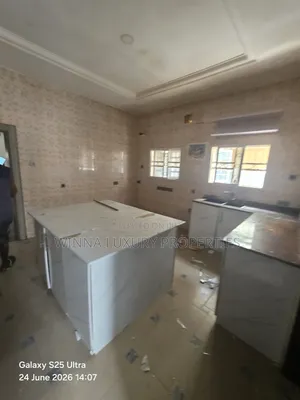 4bdrm Duplex in Julex Estate, Lugbe District for rent