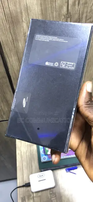 New Samsung Galaxy S22 Ultra 5G 256 GB Black