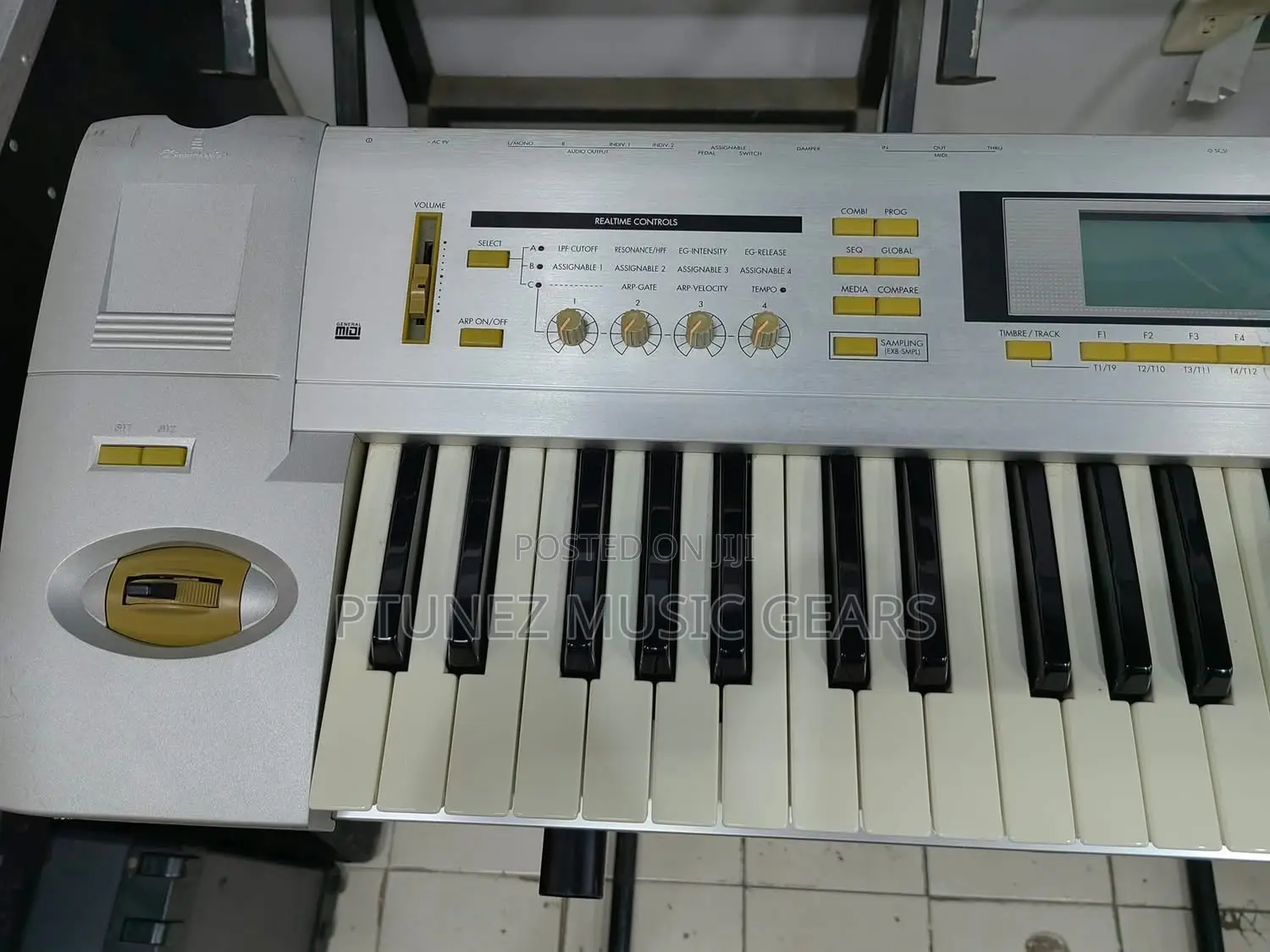 Korg Triton Le