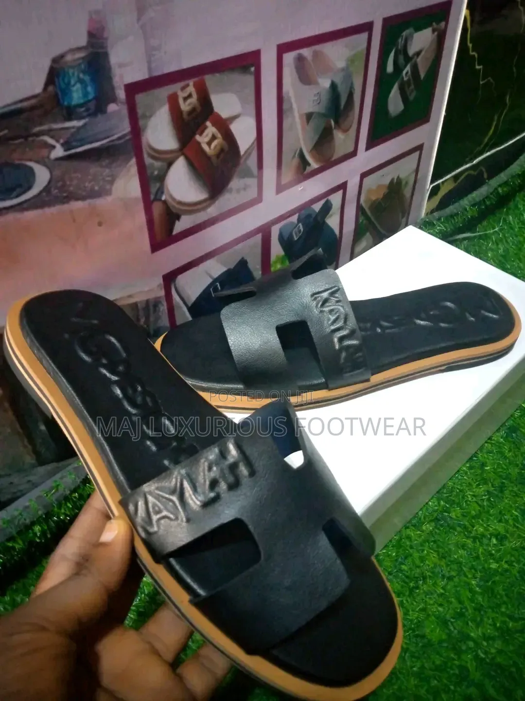 Flat Sole Palms