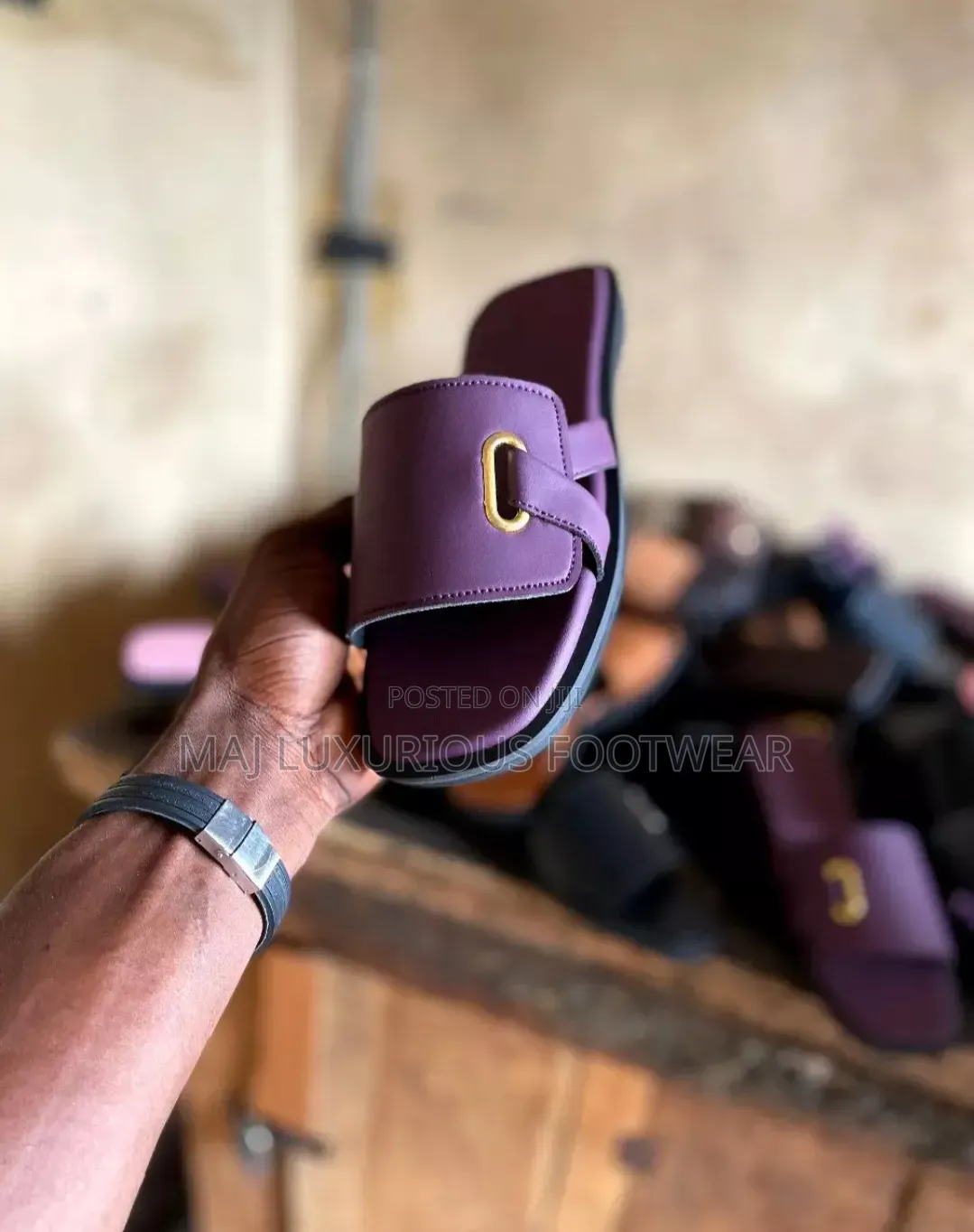 Flat Sole Palms