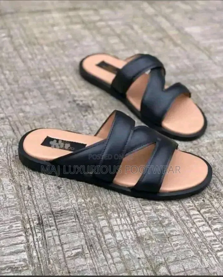 Flat Sole Palms