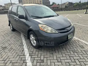 Toyota Sienna 2006 Gray