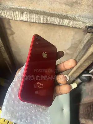 Apple iPhone XR 64 GB Red