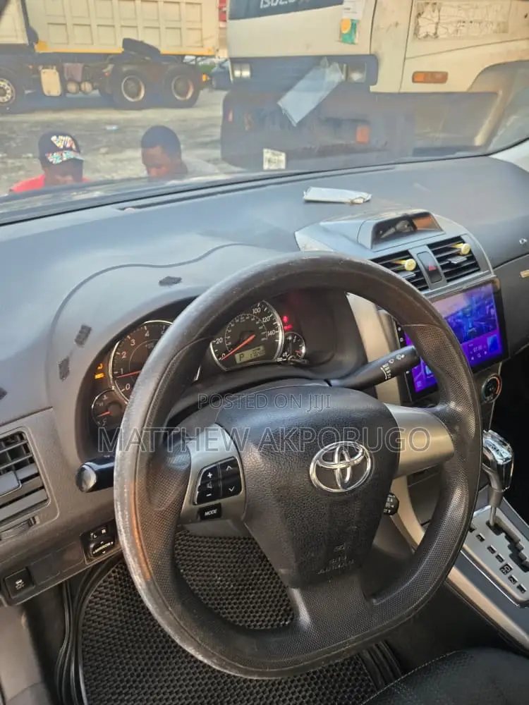 Toyota Corolla 2013 Gray