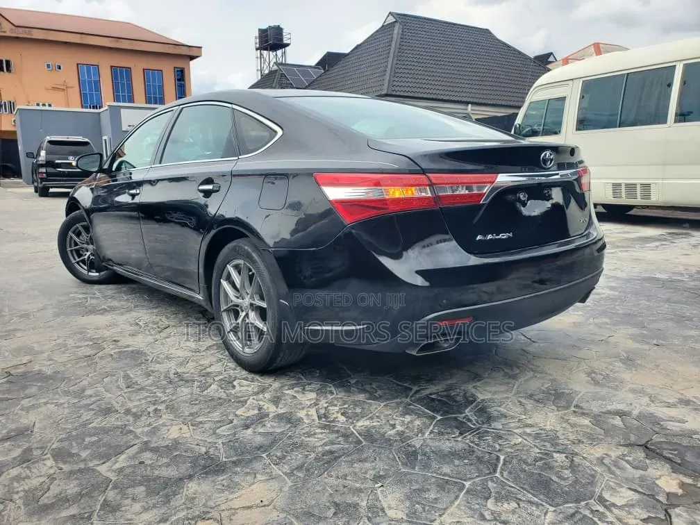 Toyota Avalon 2014 Black