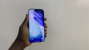 Apple iPhone 16 Pro 128 GB Gray