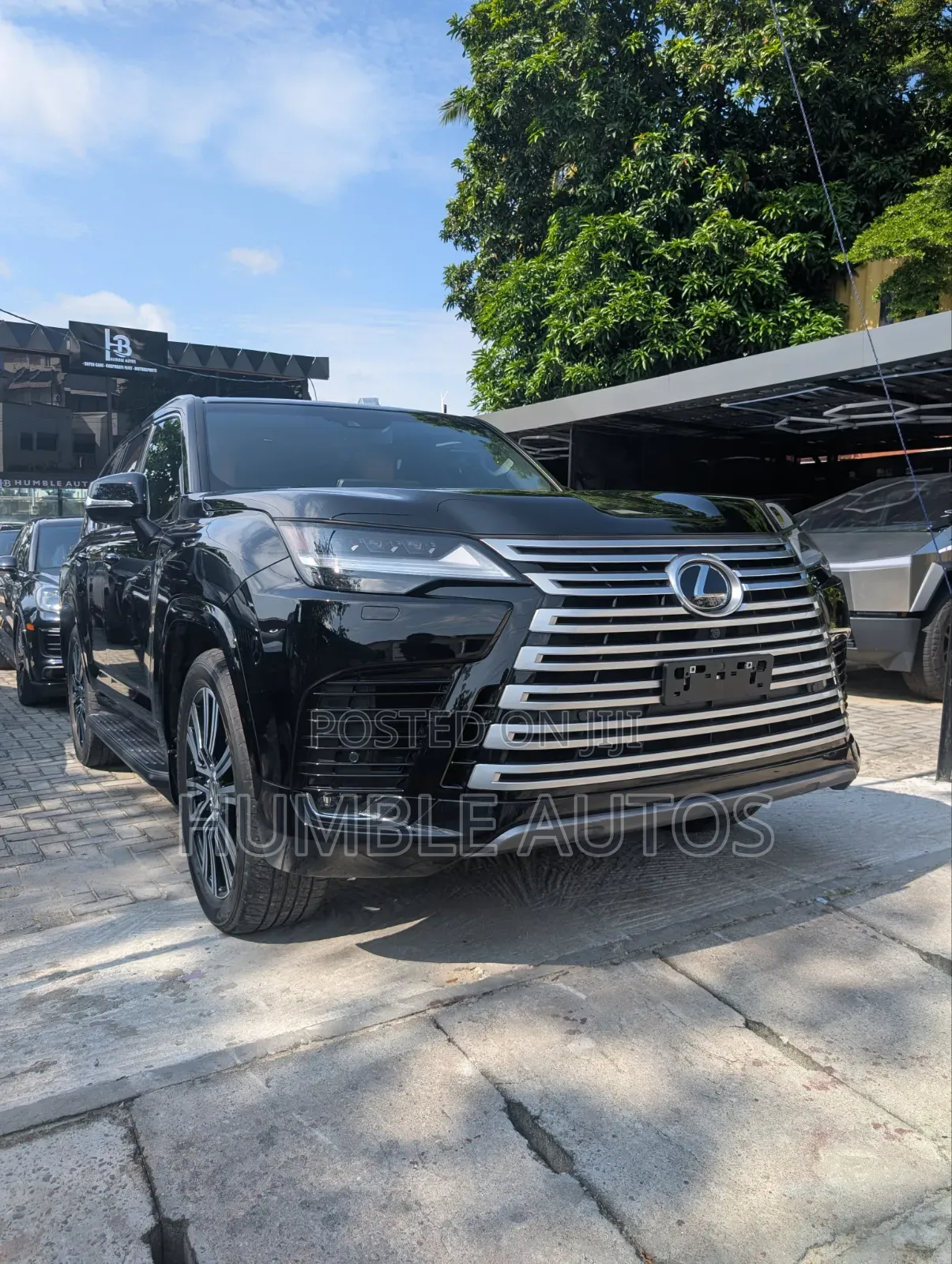 Lexus LX 2023 Black