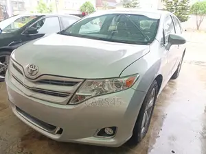 Toyota Venza 2014 Silver