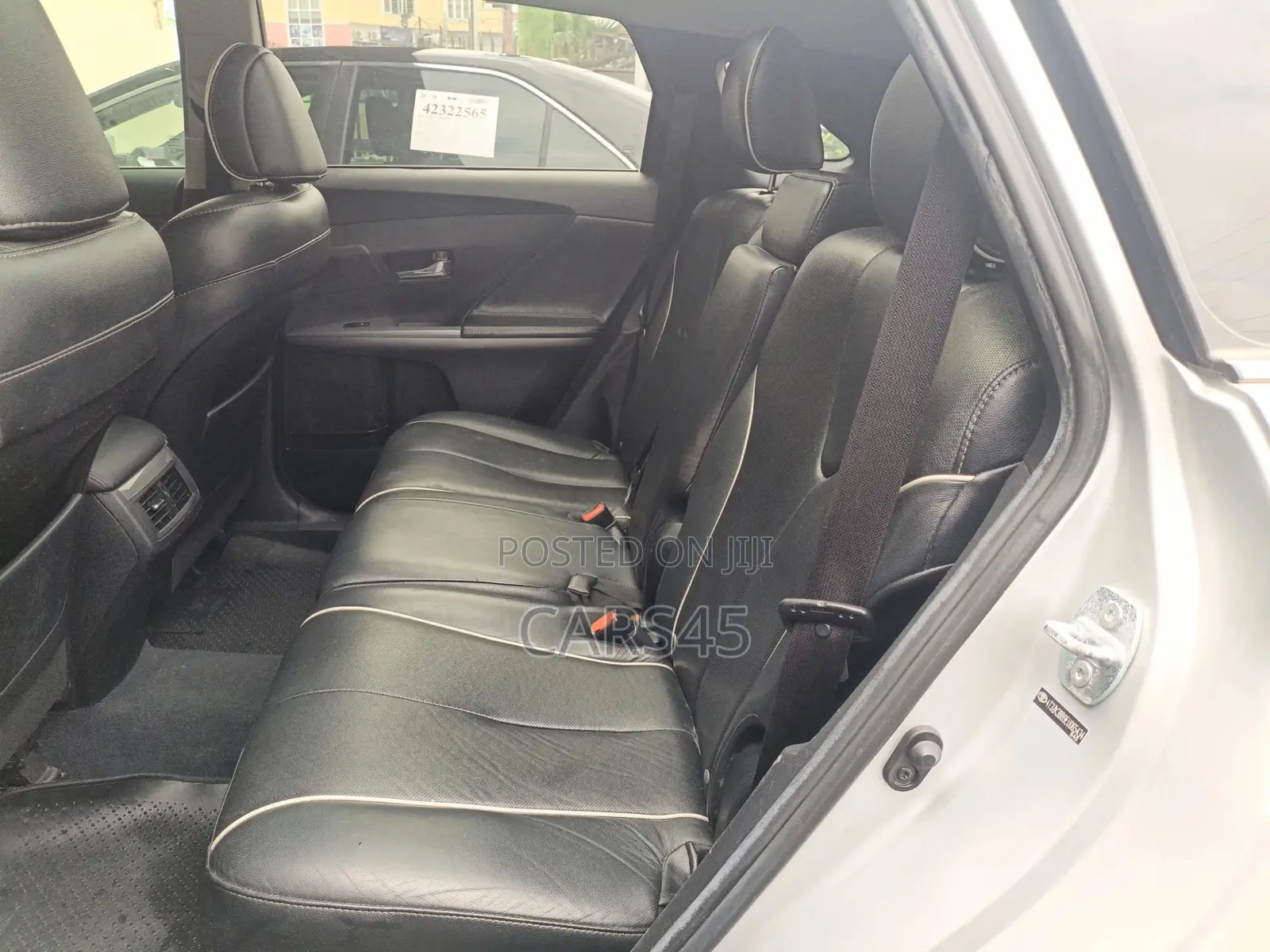 Toyota Venza 2014 Silver
