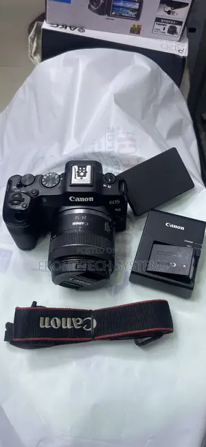 Canon Eos R8 Full Frame With 24/50mm
