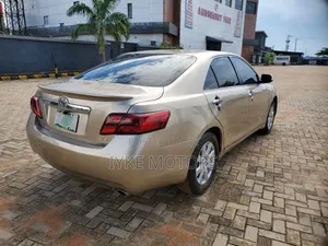 Toyota Camry 2008 Gold