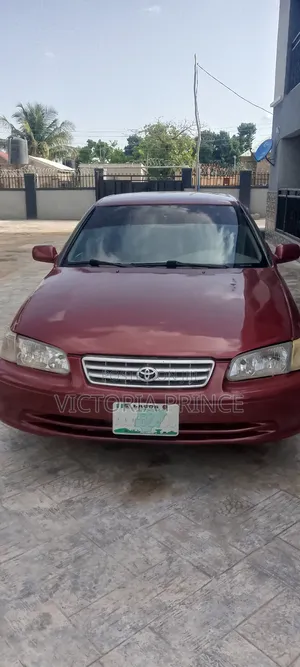 Toyota Camry LE 4dr Sedan (2.2L 4cyl 4A) 2000 Maroon