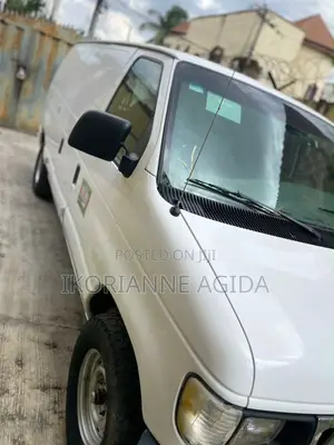 Ford Transit 2010 White