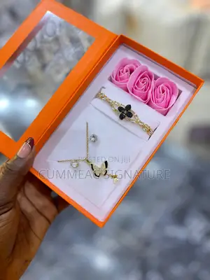 Boxed Jewelry Set