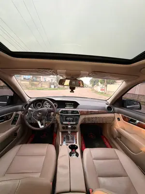 Mercedes-Benz C300 2013 Black