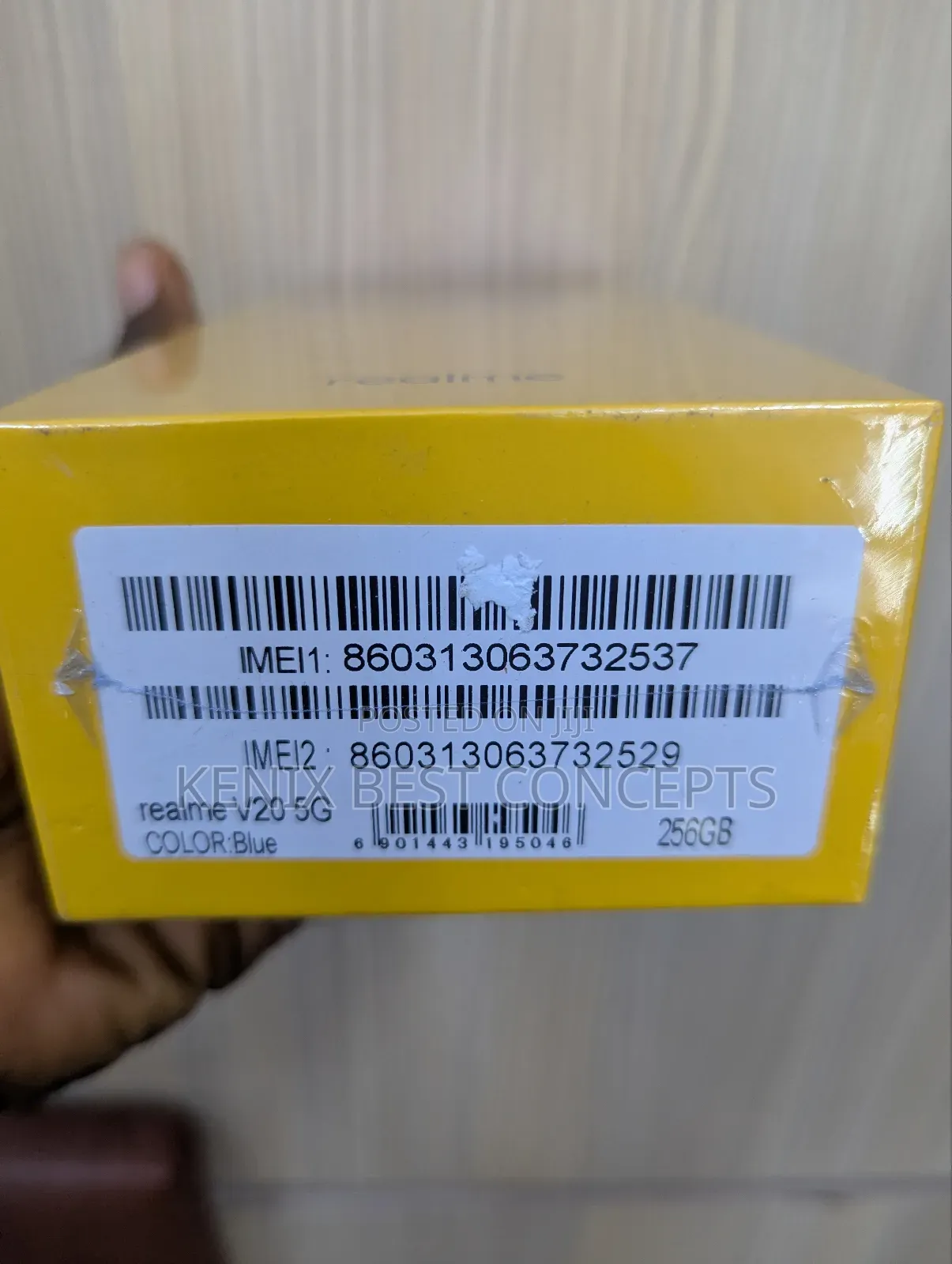 New Realme V20 128 GB