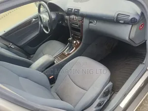 Mercedes-Benz C300 2005 Silver