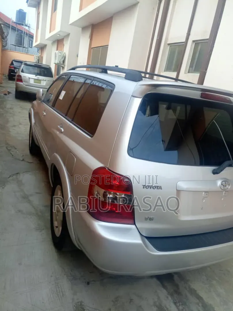 Toyota Highlander 2005 Silver