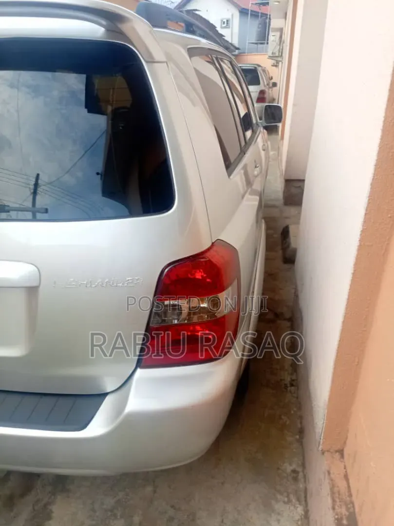 Toyota Highlander 2005 Silver