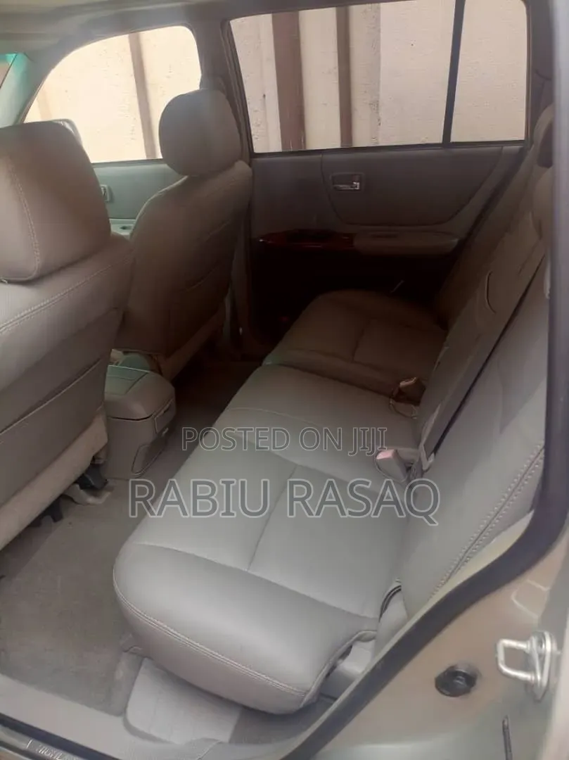 Toyota Highlander 2005 Silver