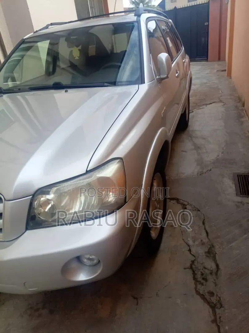 Toyota Highlander 2005 Silver