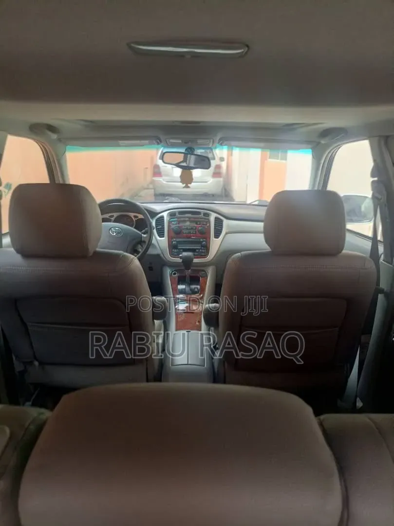 Toyota Highlander 2005 Silver